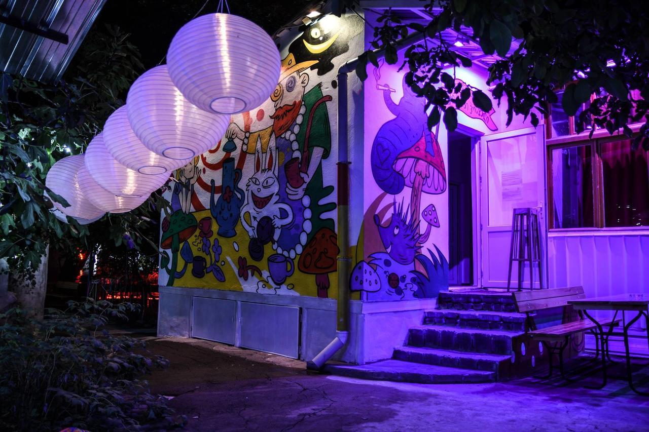 Zgarbi Hostel Tbilisi ภายนอก รูปภาพ