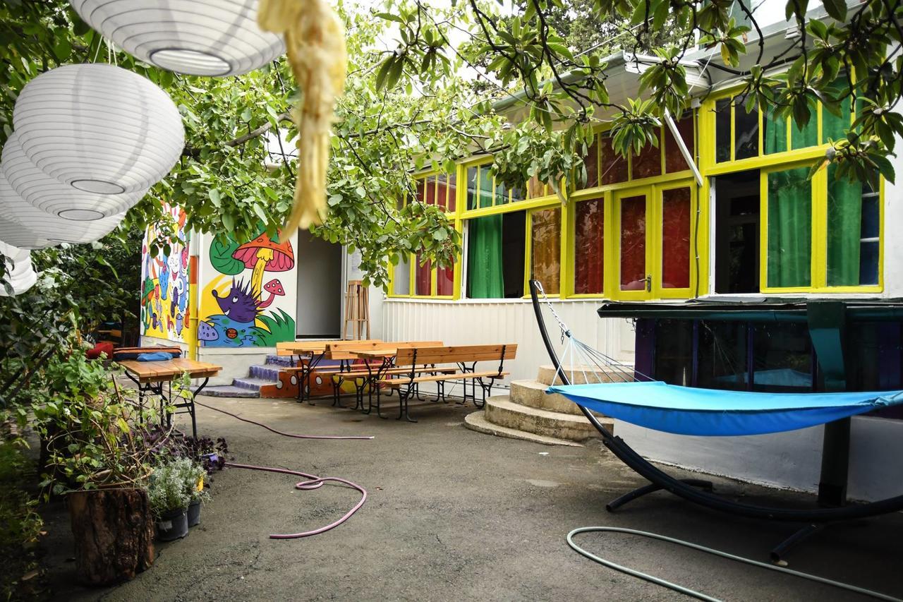 Zgarbi Hostel Tbilisi ภายนอก รูปภาพ